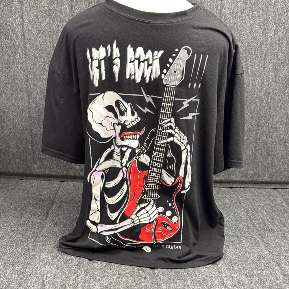 ROMWE Black and Red Short Sleeve Tee with Skeleton Graphic